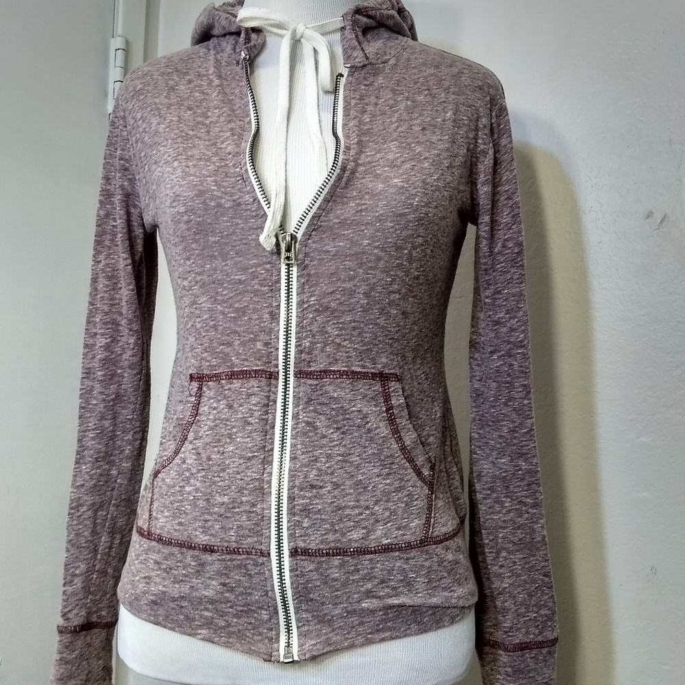 CHEAP hoodie!! Cute and fitting